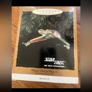 Hallmark Star Trek Klingon Bird of Prey Ornament - Green and Silver vintage